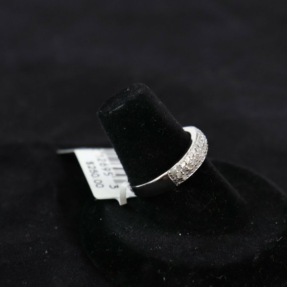 Victoria Townsend, Diamond Pavé Ring (1/2 ct. t.w.) in Sterling Silver Size 7 - Picture 2 of 6